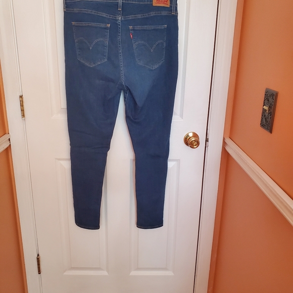 Levi's skinny jeans - Picture 3 of 3